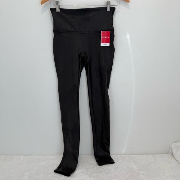SPANX Faux Leather leggings size M - Picture 3 of 10